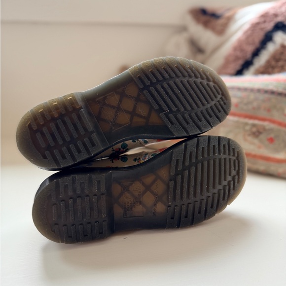 Dr. Marten’s 8065 Two Strap Mary Jane - Parchment Beige Floral Mash Up Leather - Picture 10 of 11